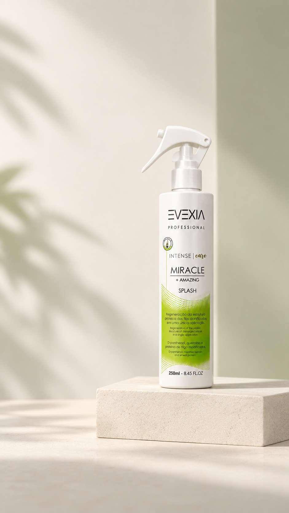 Miracle + Amazing sobre pedestal